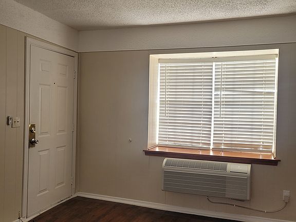 5th image of 922 NW 21st St #12