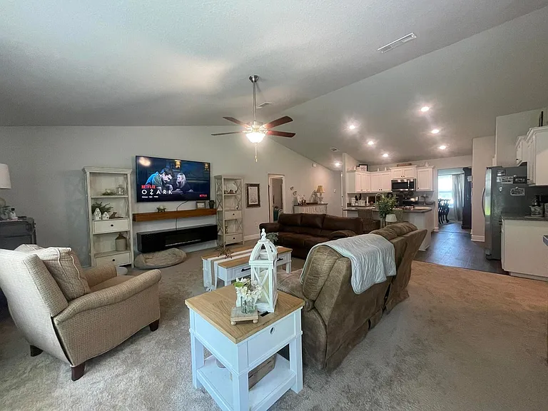 6109 Buckshot Dr — Photo 5