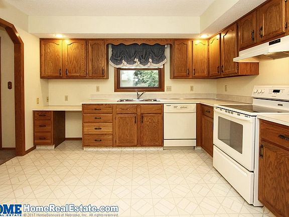 5th image of 5530 Dove Cir