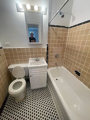 4th image of 426 E 85th St APT 4D