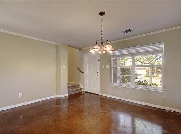 4th image of 170 Goldenrod St