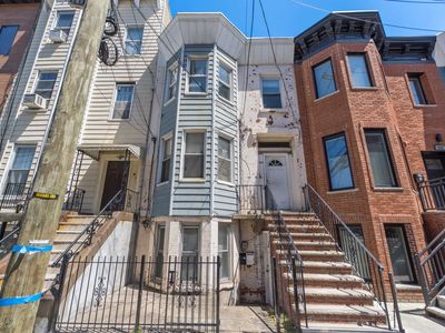 282 Summit Ave, Jersey City, NJ, 07304