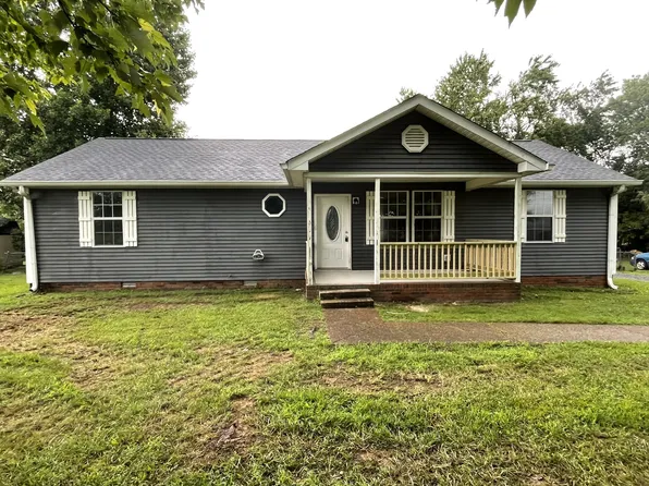 641 Airport Rd, Portland, TN 37148