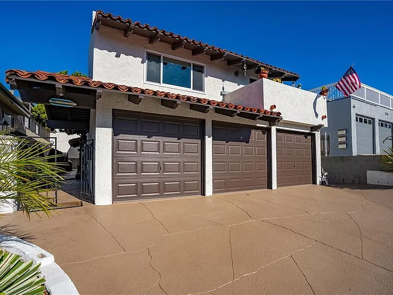 236 Avenida Serra #A — Photo 9