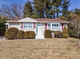 125 Roxbury Rd, East Hartford, CT 06118