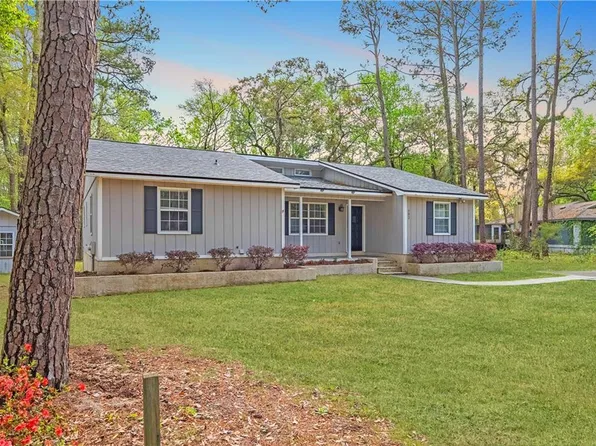 102 Marsh Oak Dr, Brunswick, GA 31525