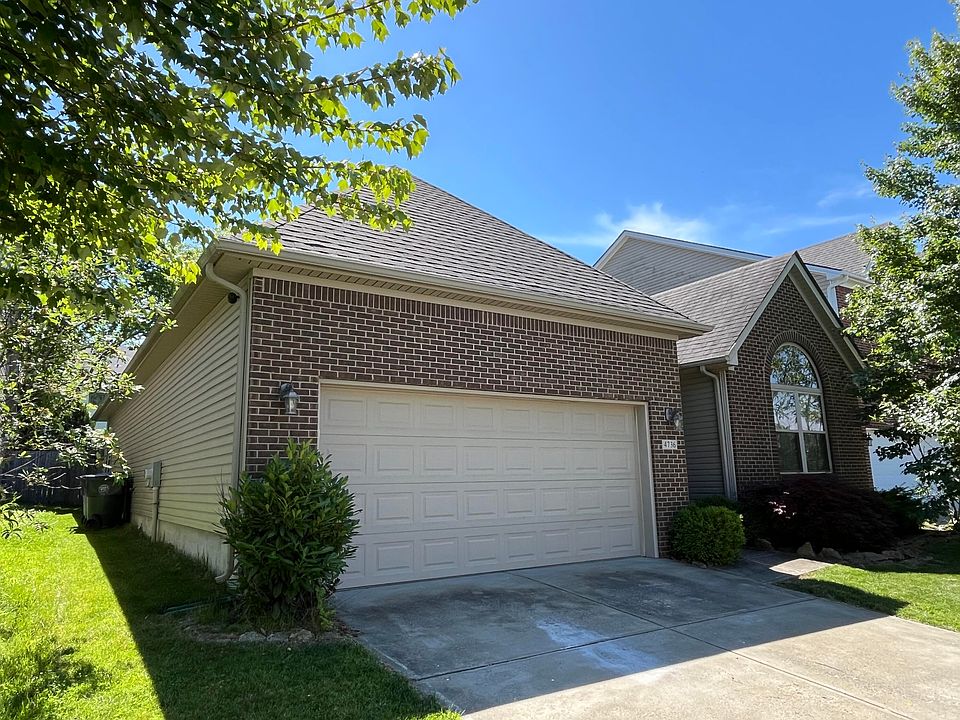1st image of 4736 Larkhill Ln