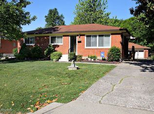 6343 Hunters Grove Rd, Louisville, KY 40216