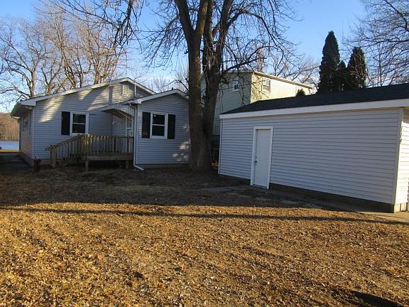 2nd image of 114 Island Ave