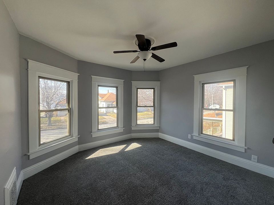 1st image of 2415 Farnam St #1/2