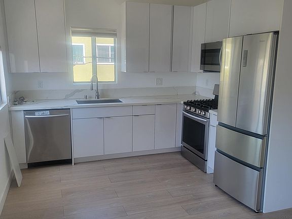 2nd image of 2955 W 8th St APT 206