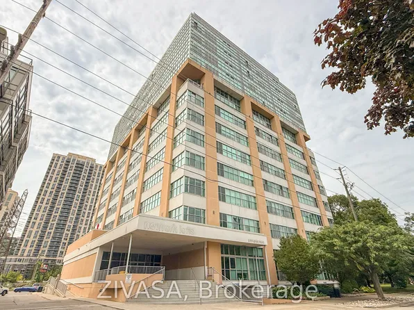 2 Fieldway Rd #218, Toronto, ON M8Z 0B9