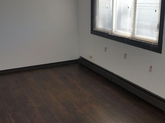 2nd image of 4310 Amelia Ave APT 1