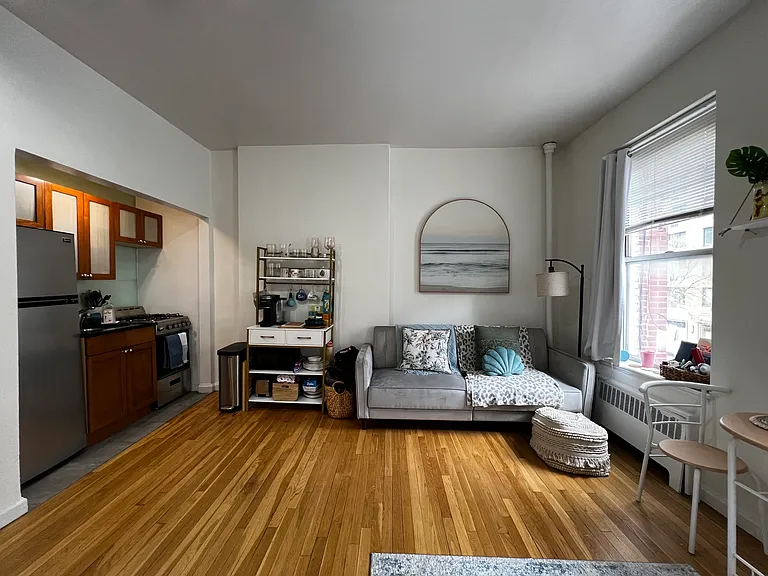 208 E 32nd St #3A — Photo 5