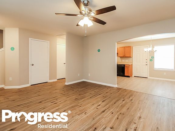 5th image of 6332 Mountain Pines Ln
