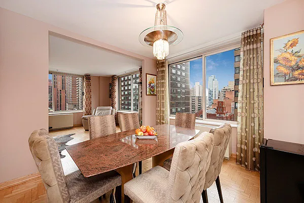 Sold by Nest Seekers International | media 3