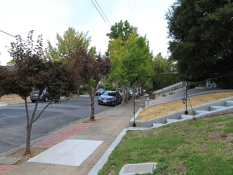 453 Wisnom Ave — Photo 21