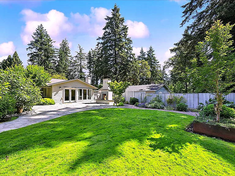 4242 Cobb Way — Photo 38