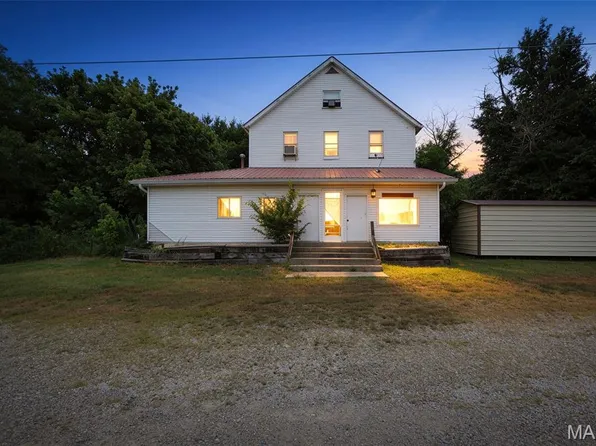 8985 Old Lemay Ferry Rd, Hillsboro, MO 63050