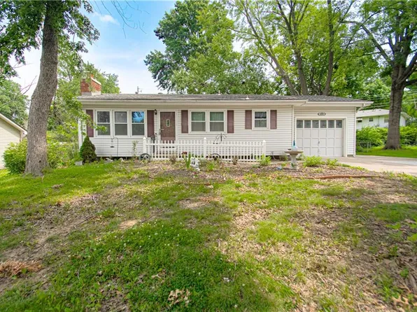 1229 Westboro Cir, Liberty, MO 64068