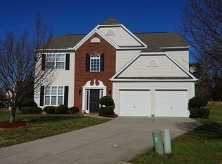 13657 Armour Ridge Dr, Charlotte, NC 28273