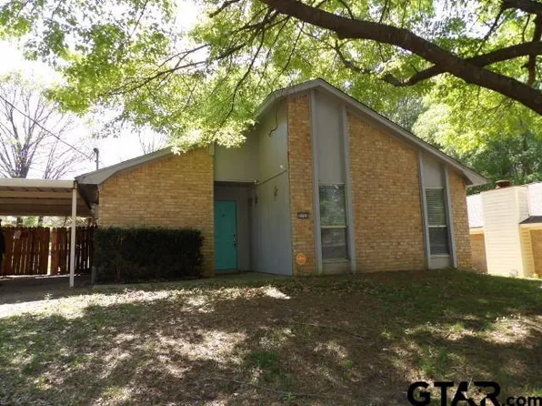 3725 Dowell Dr, Longview, TX 75604