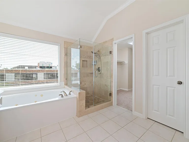 2256 La Branch St — Photo 23