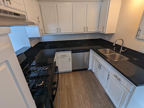 3rd image of 17005 Yukon Ave #16