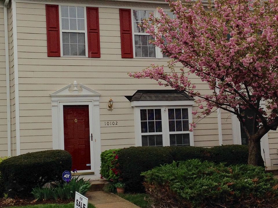 1st image of 10102 Robin Lee Ln