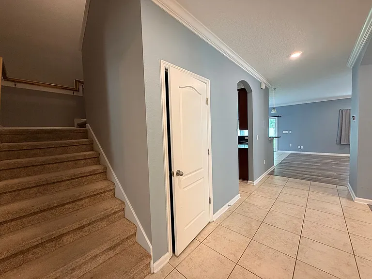 15991 Baxter Creek Dr — Photo 3