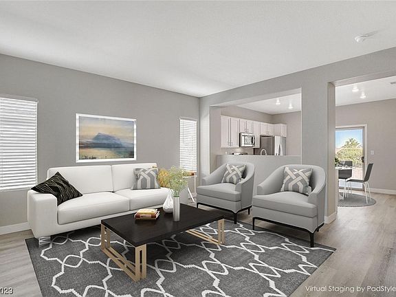 5th image of 2106 Desert Woods Dr