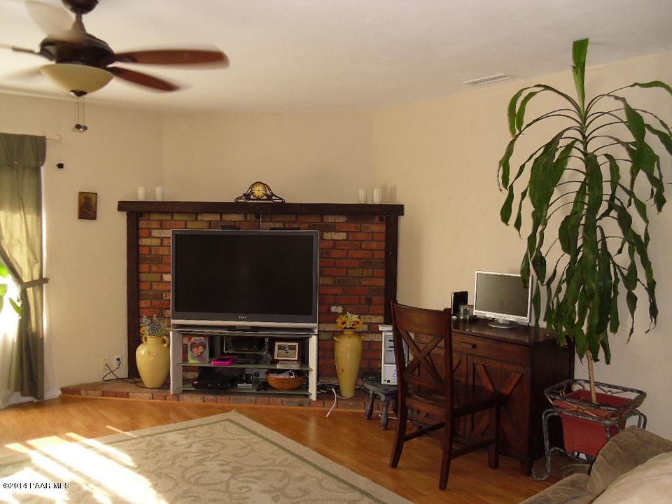 1st image of 3842 N Taylor Dr