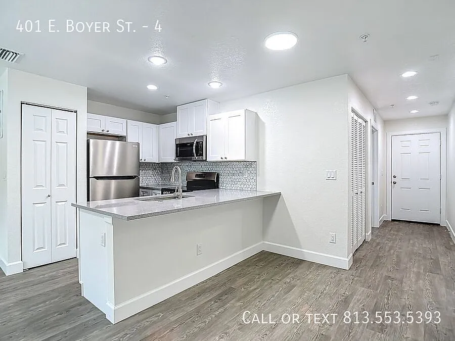 Building Photo - 401 E Boyer St #4