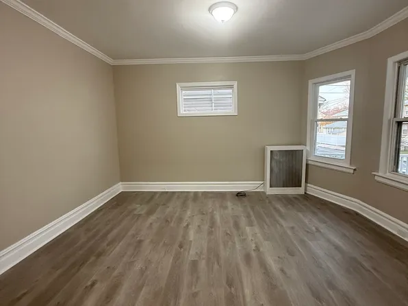 69 Oakland Ter, Newark, NJ 07106