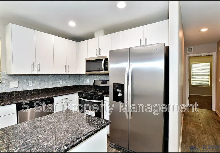 963 Aircoupe Way — Photo 23