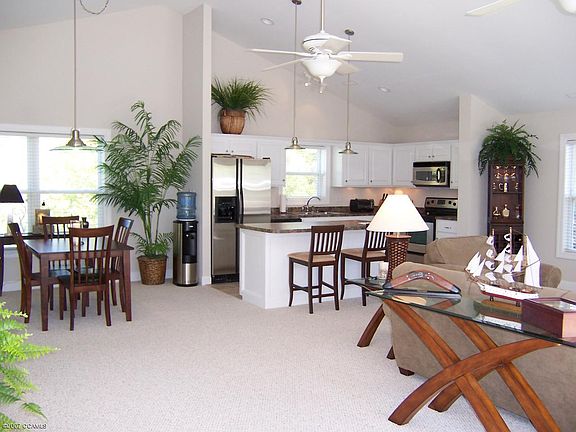 4th image of 308 Ocean Oaks