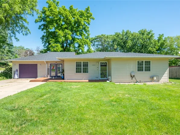 1367 Porter Ave, Des Moines, IA 50315