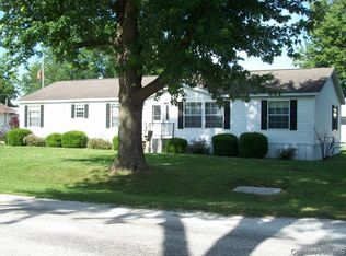 32 N Broadway St, Winchester, IL 62694