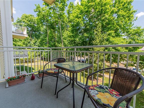 2nd image of 46 Demarest Ave APT 202