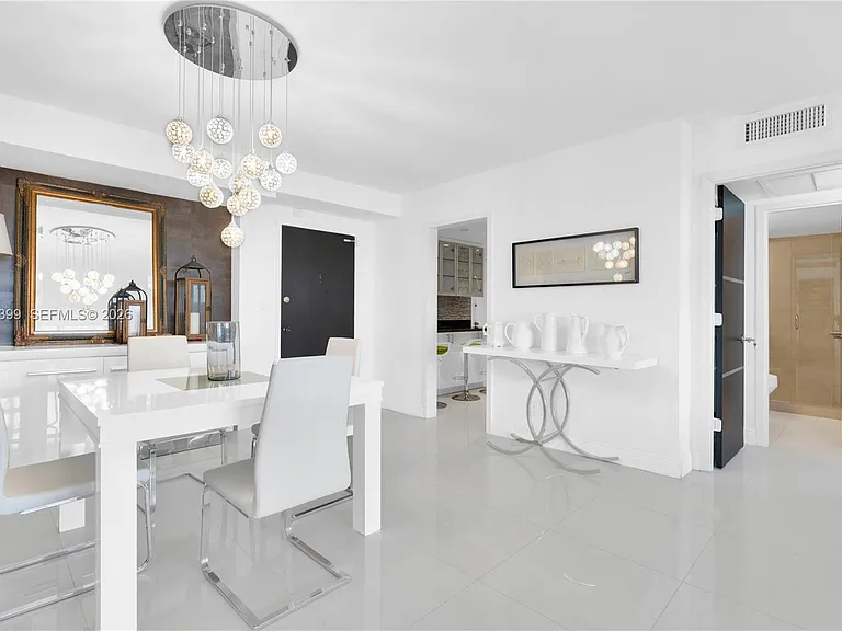 3140 S Ocean Dr #1211 — Photo 3