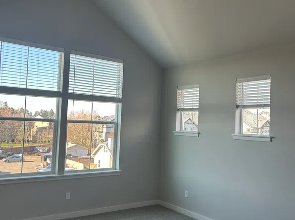 5053 SE Davis Rd, Hillsboro, OR 97123