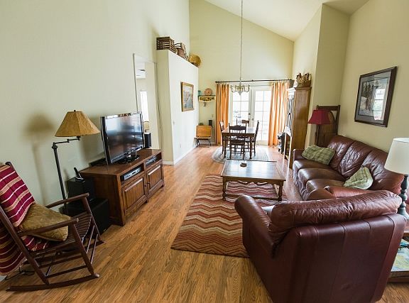 2nd image of 6746 Cattle Creek Dr