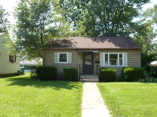 413 Park Dr photo 1