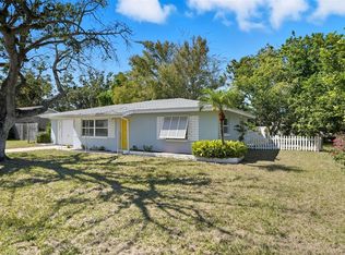 1713 Valencia Dr E, Largo, FL 33778