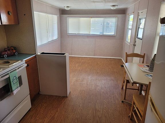 4th image of 2701 34th St N #205