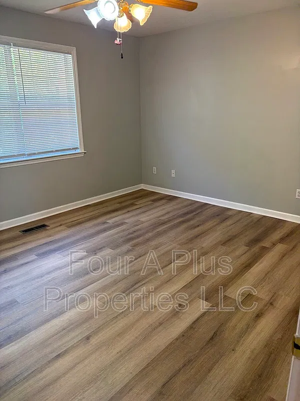 3 bed, 2.5 bath, $1,795 — Photo 1