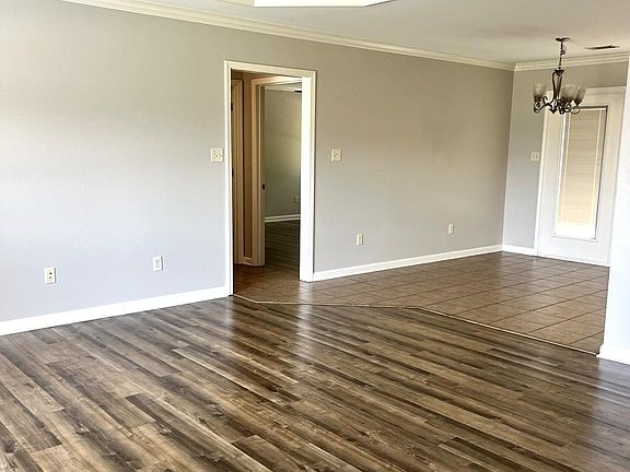 5th image of 267 Creek View Dr