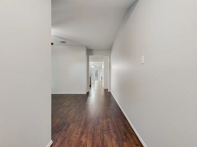 9139 Grand Canal Dr — Photo 4