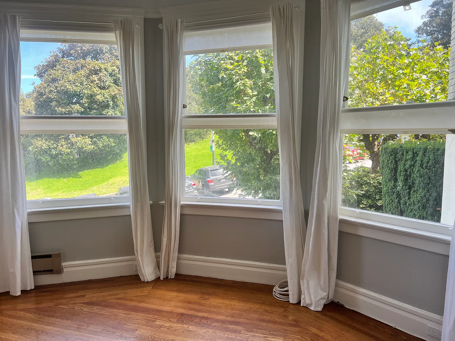 1 bed, 800 sqft, $4,695 — Photo 2