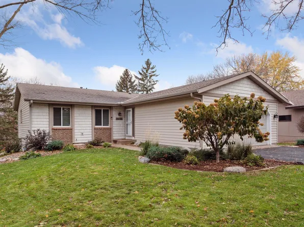8656 Ridgewind Rd, Eden Prairie, MN 55344